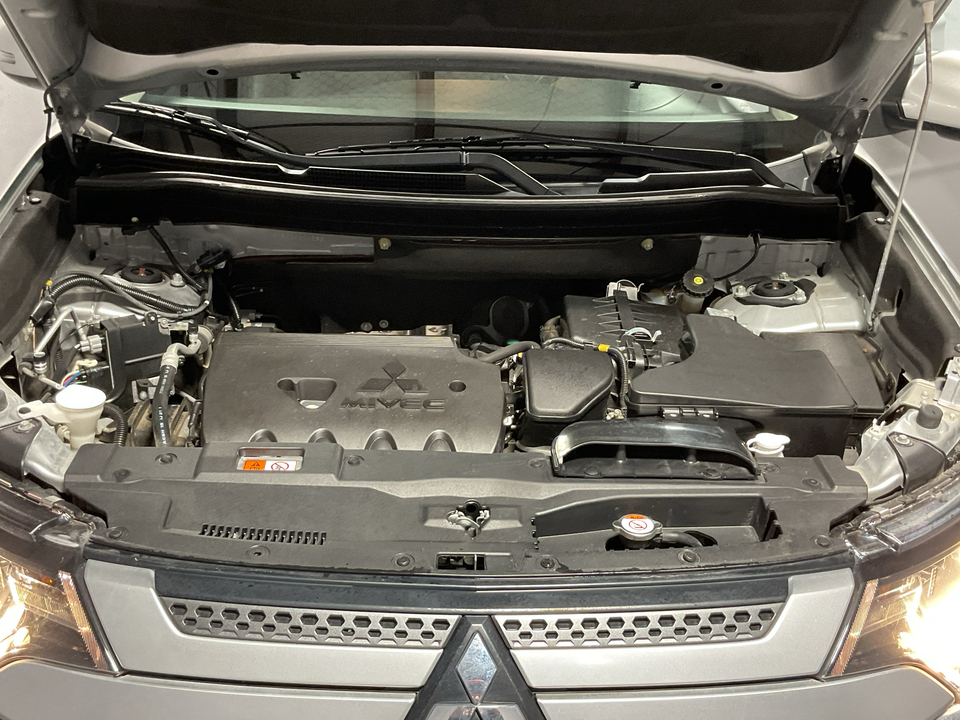 2020 Mitsubishi Outlander SEL 2WD