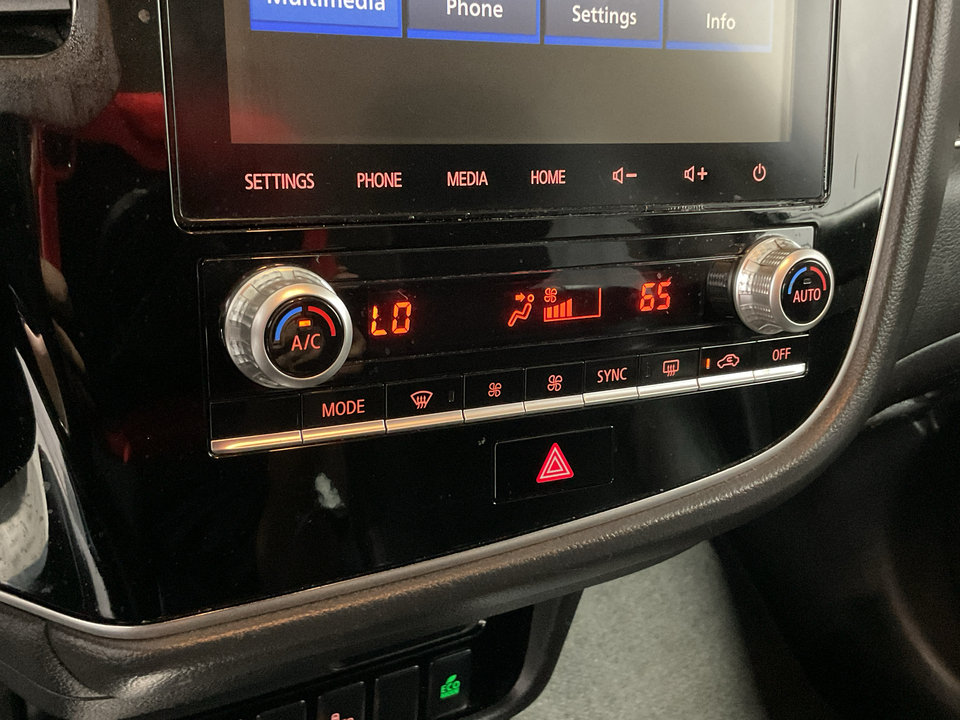 2020 Mitsubishi Outlander SEL 2WD
