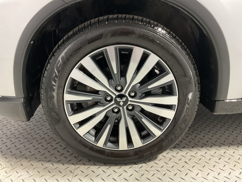 2020 Mitsubishi Outlander SEL 2WD