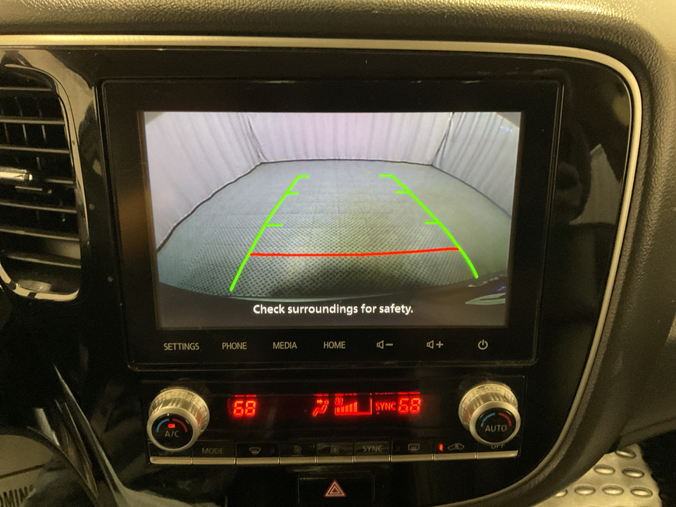 2020 Mitsubishi Outlander SEL 2WD
