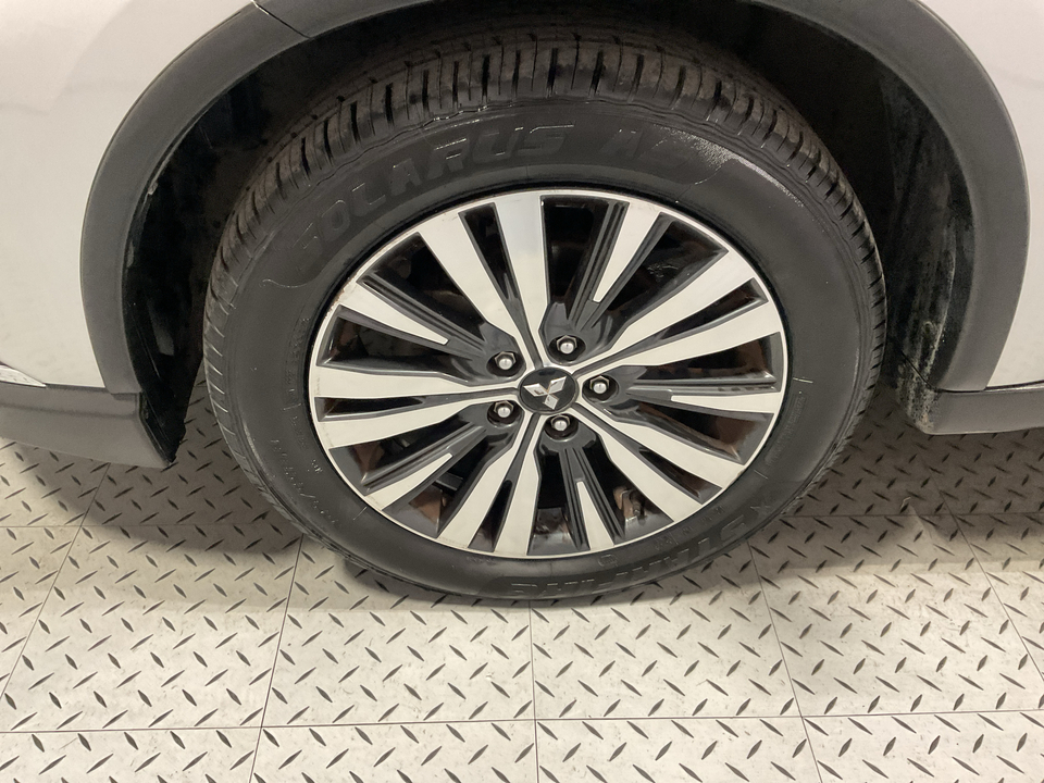 2020 Mitsubishi Outlander SEL 2WD
