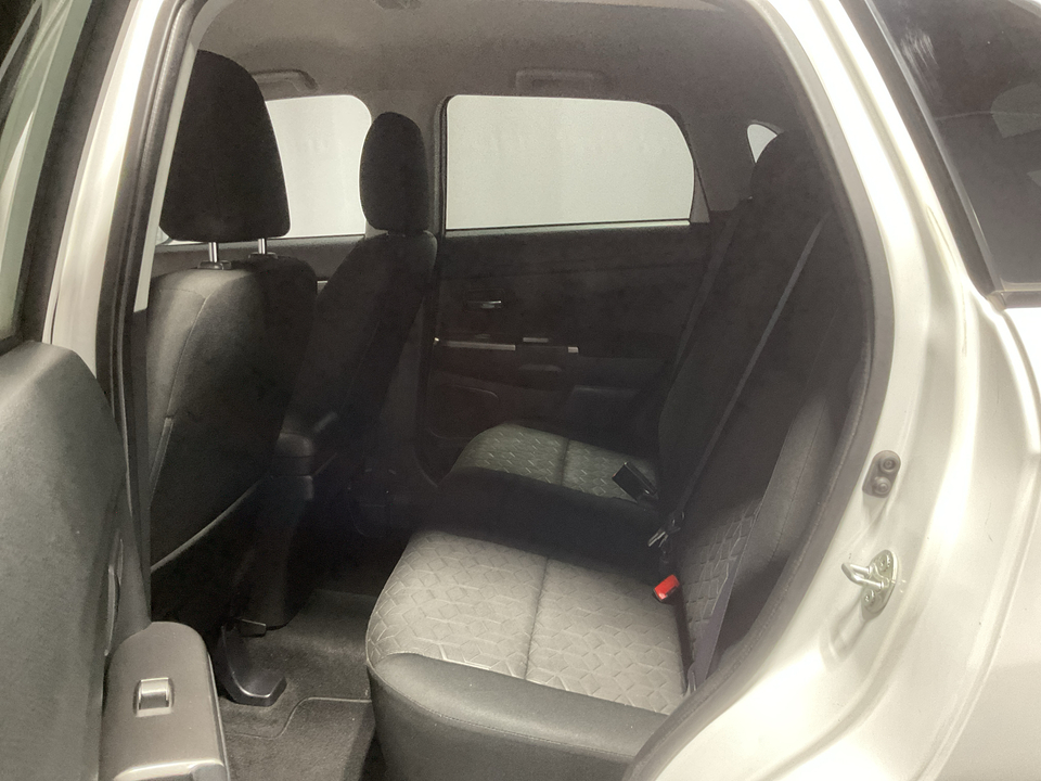 2020 Mitsubishi Outlander Sport 2.0 SE CVT