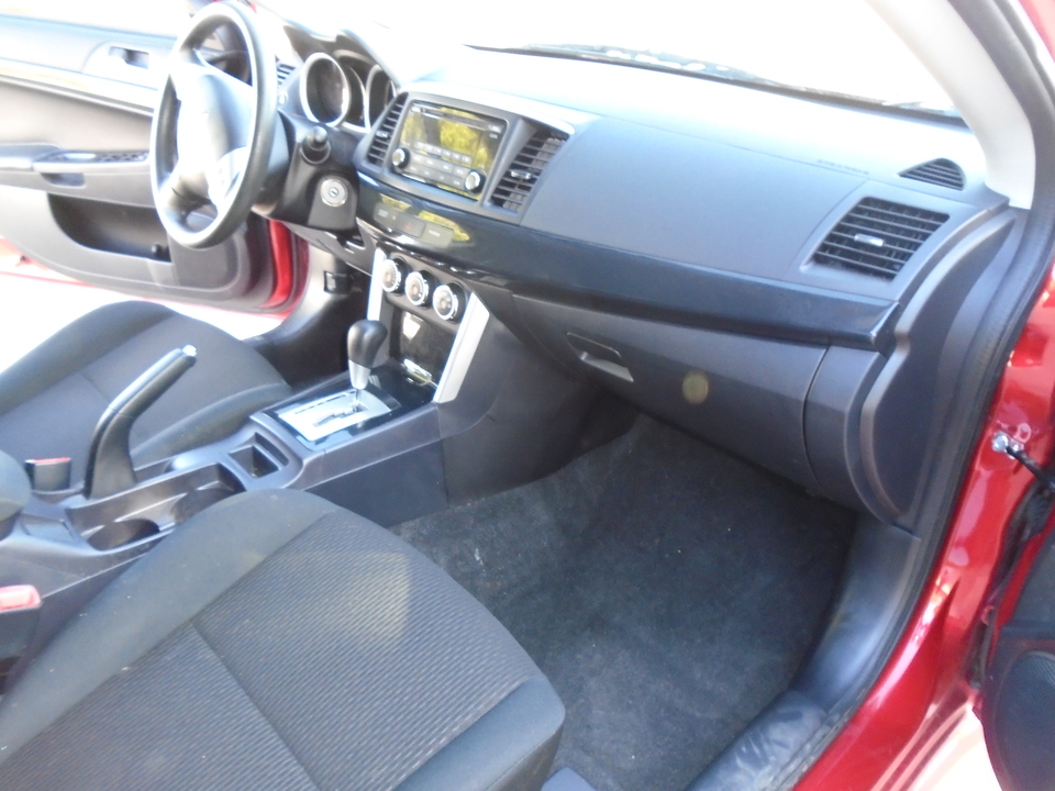 2016 Mitsubishi Lancer ES CVT