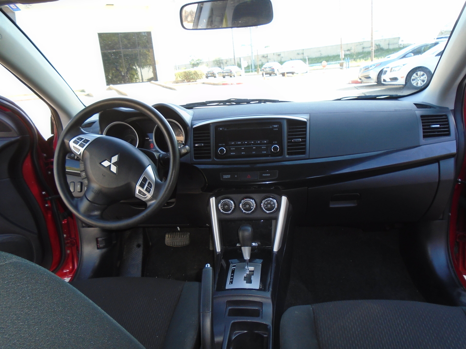 2016 Mitsubishi Lancer ES CVT