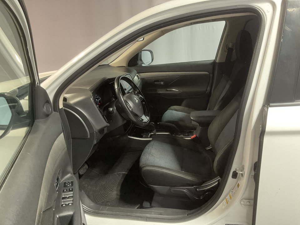 2018 Mitsubishi Outlander SE 2WD