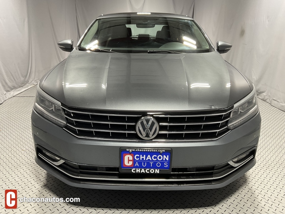 2018 Volkswagen Passat SE w/Technology