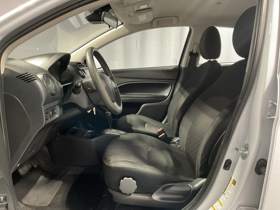 2022 Mitsubishi Mirage ES CVT