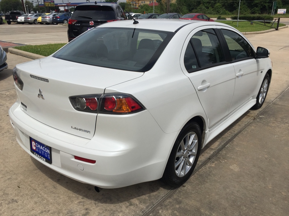 2016 Mitsubishi Lancer ES CVT