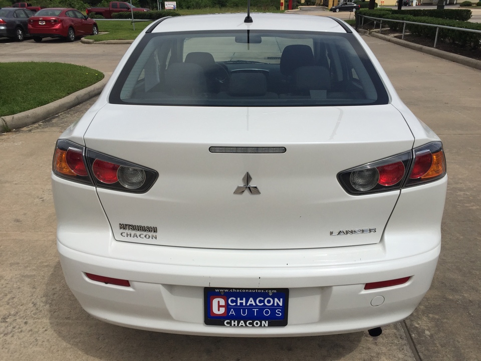 2016 Mitsubishi Lancer ES CVT