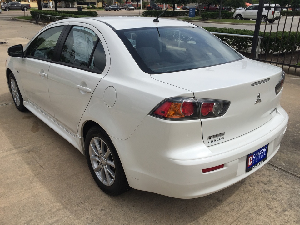 2016 Mitsubishi Lancer ES CVT