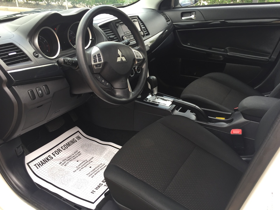 2016 Mitsubishi Lancer ES CVT