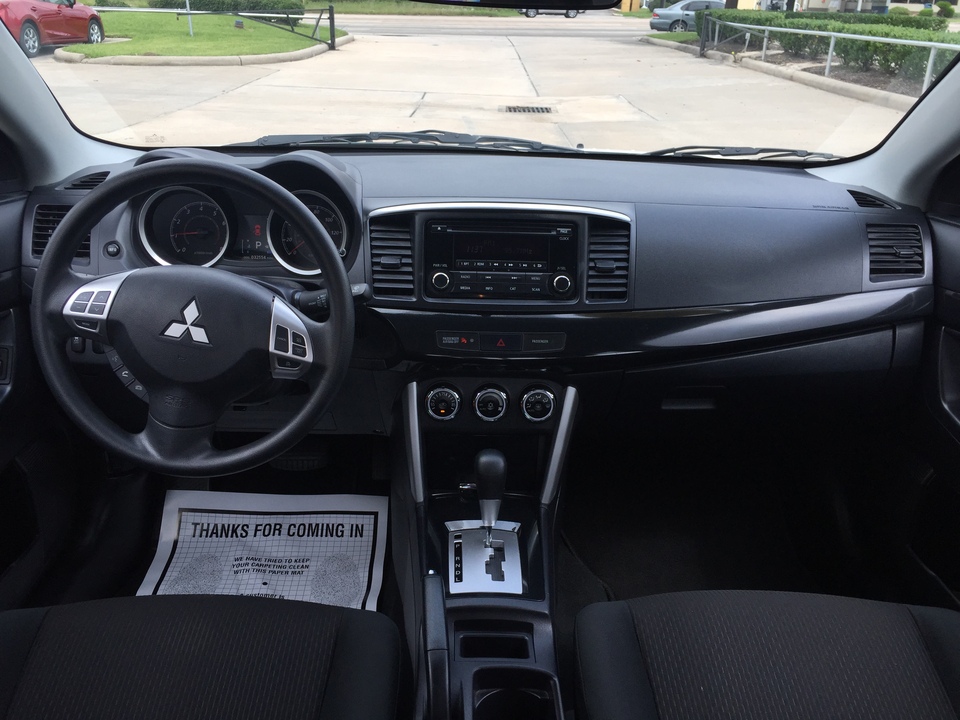 2016 Mitsubishi Lancer ES CVT