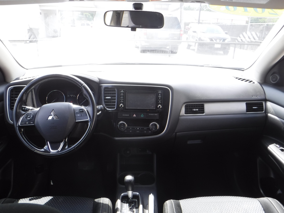 2016 Mitsubishi Outlander SE 2WD