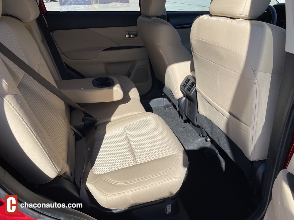2020 Mitsubishi Outlander ES 2WD