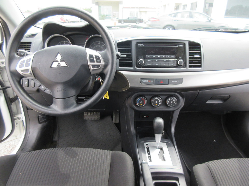 2015 Mitsubishi Lancer ES CVT