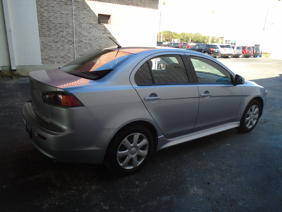 2015 Mitsubishi Lancer ES CVT