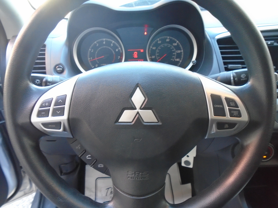 2015 Mitsubishi Lancer ES CVT