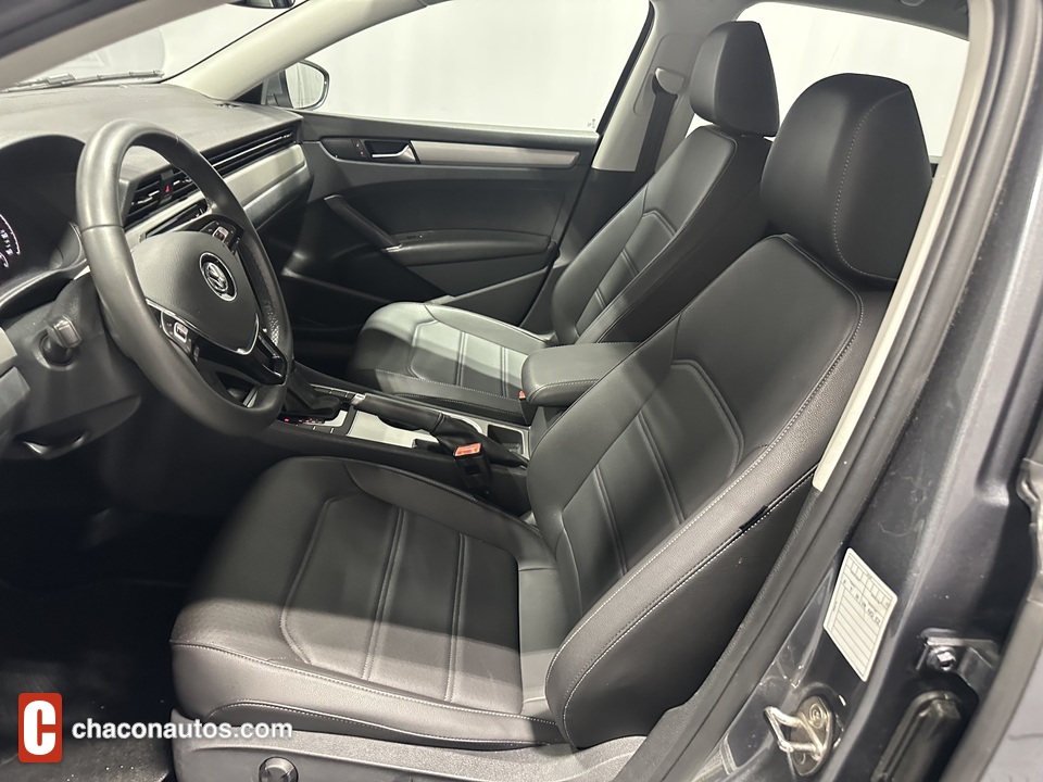2022 Volkswagen Passat SE