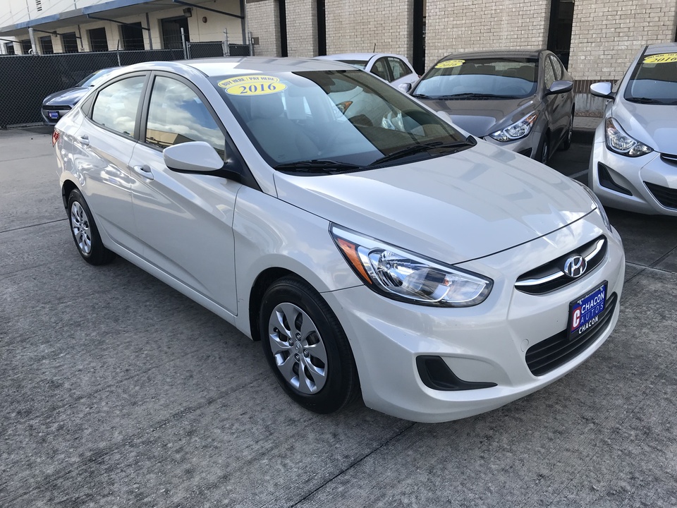 2016 Hyundai Accent SE 4-Door 6A