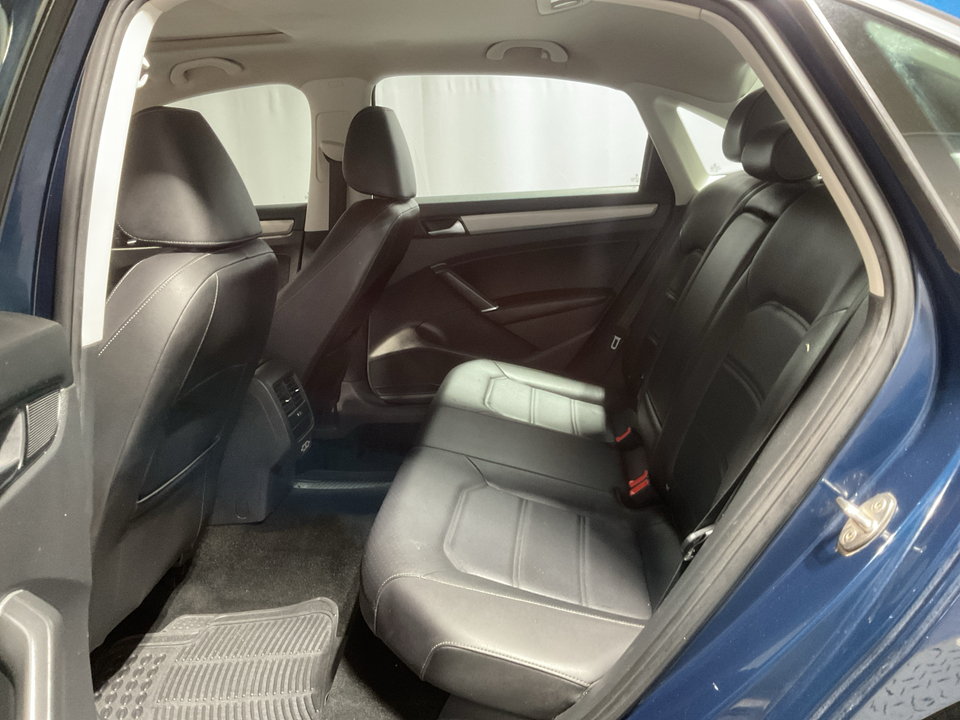 2022 Volkswagen Passat SE