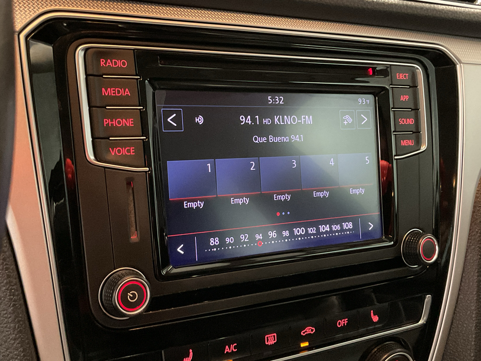 2019 Volkswagen Passat Wolfsburg Edition