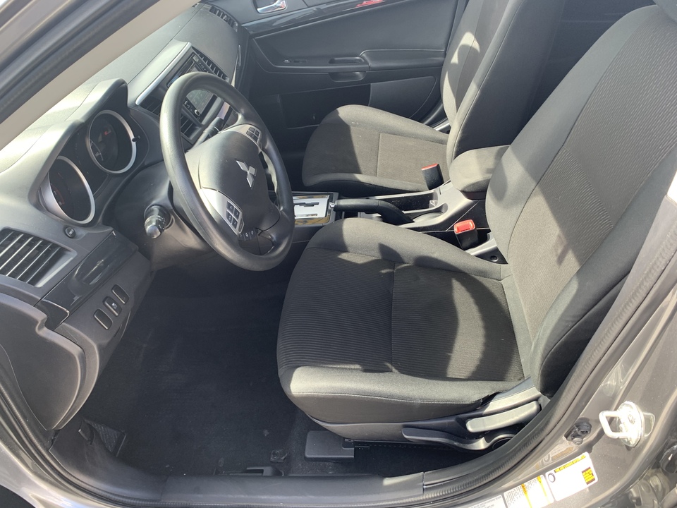 2017 Mitsubishi Lancer ES CVT