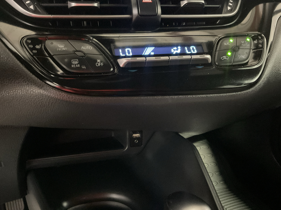 2018 Toyota C-HR XLE