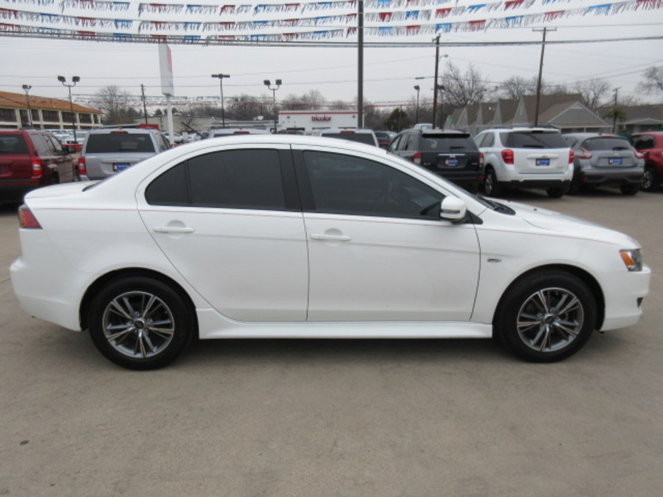 2015 Mitsubishi Lancer ES CVT