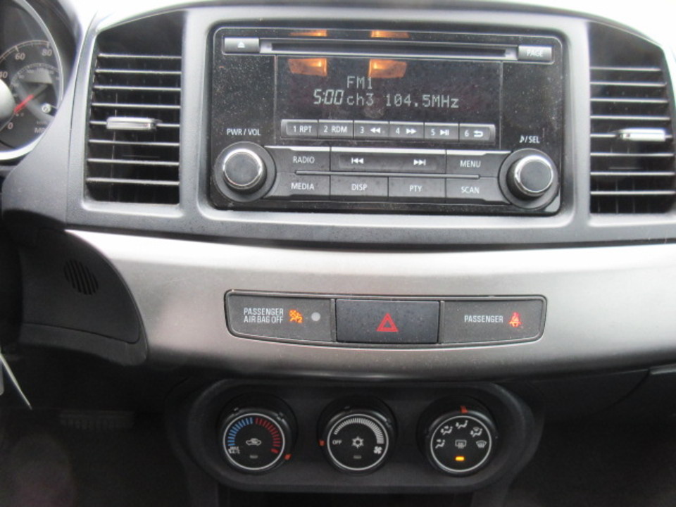 2015 Mitsubishi Lancer ES CVT