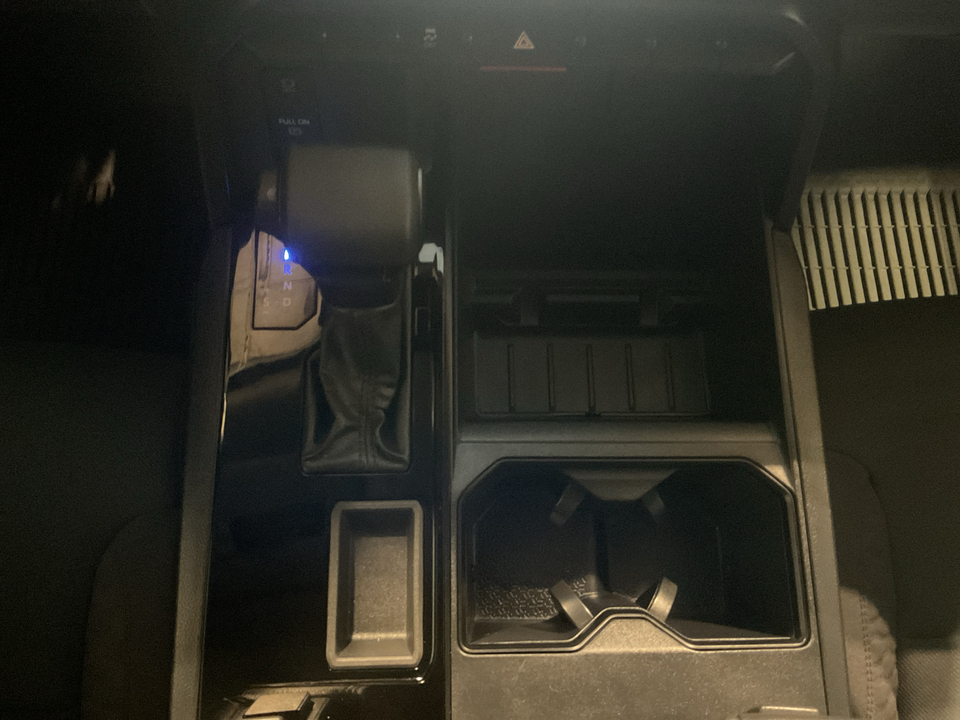 2022 Toyota Tundra SR CrewMax 2WD