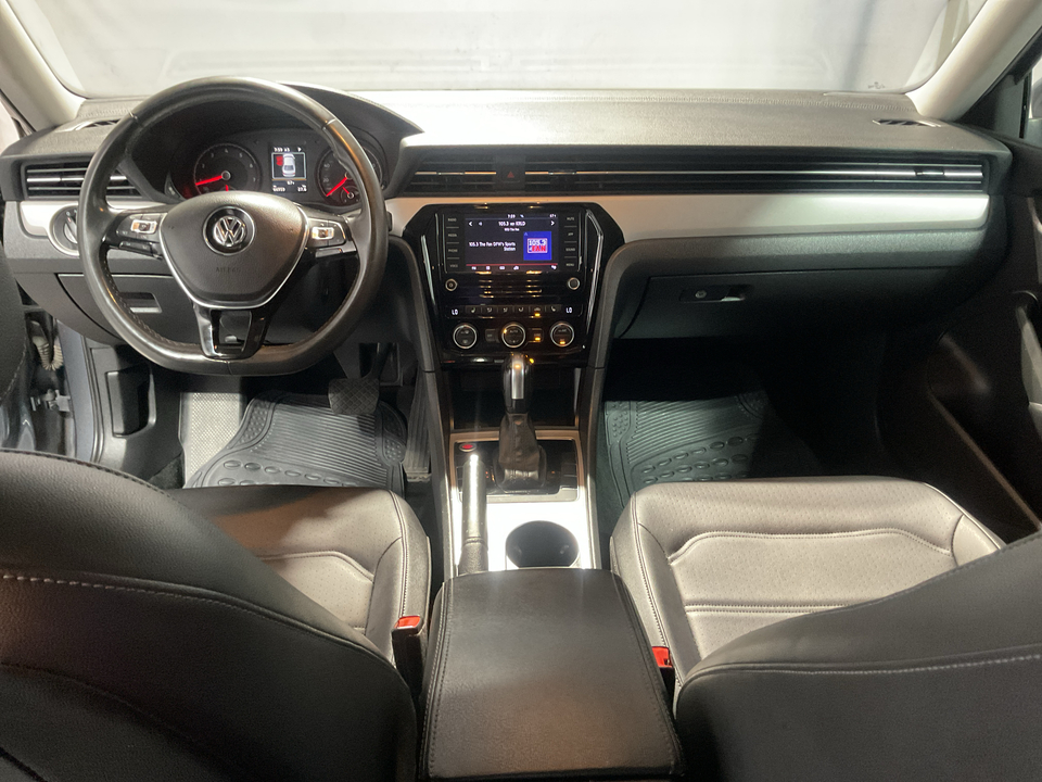 2022 Volkswagen Passat SE