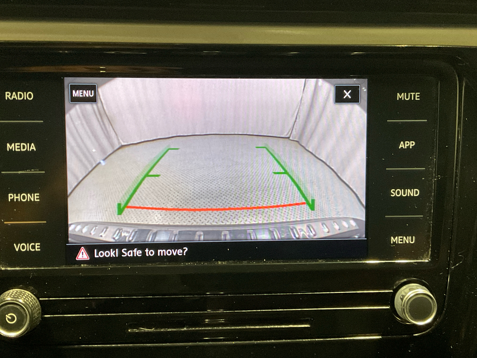 2022 Volkswagen Passat SE