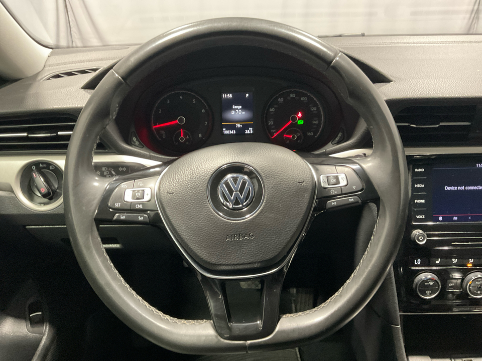 2022 Volkswagen Passat SE