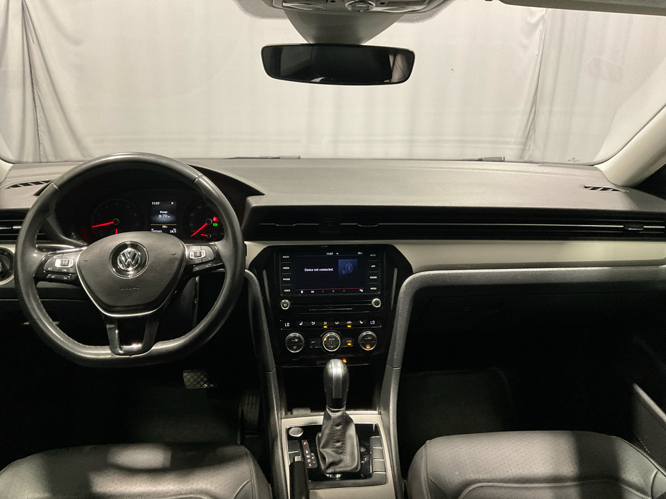 2022 Volkswagen Passat SE