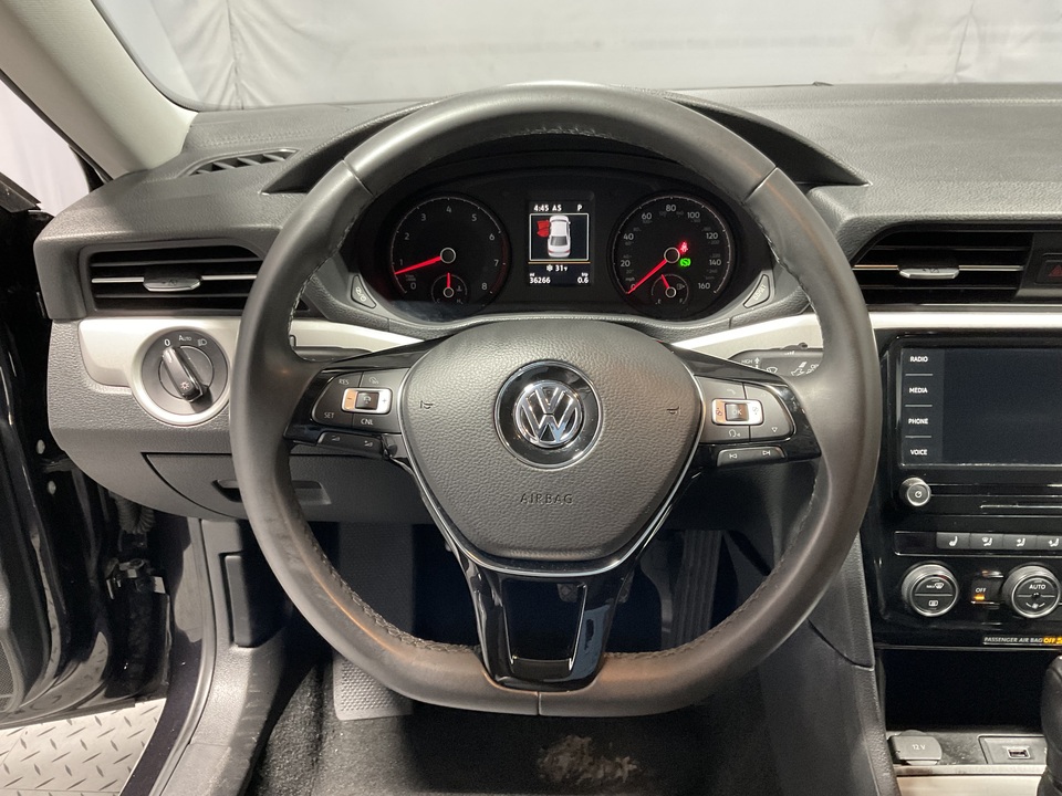 2022 Volkswagen Passat SE