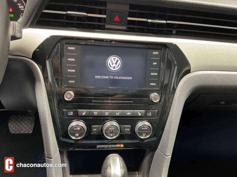 2021 Volkswagen Passat SE