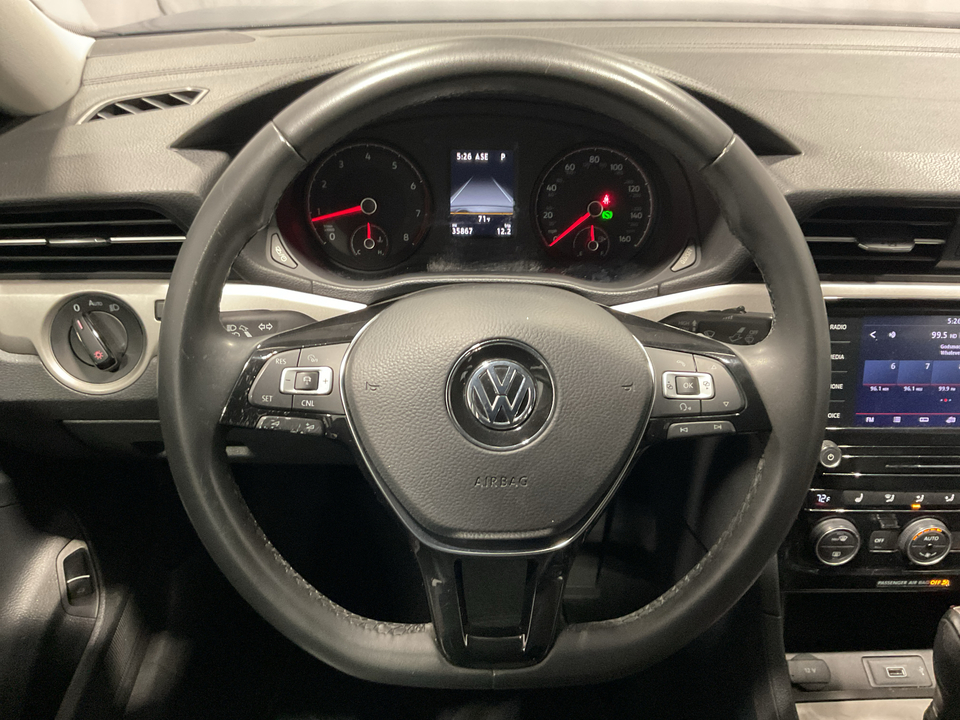 2022 Volkswagen Passat SE