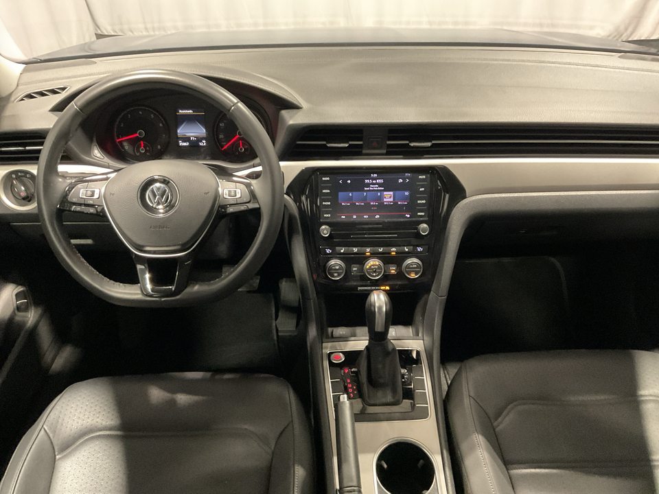 2022 Volkswagen Passat SE