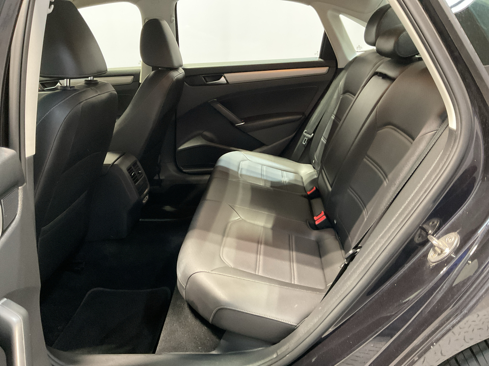 2022 Volkswagen Passat SE
