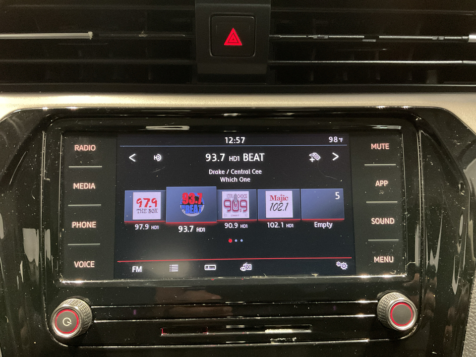 2022 Volkswagen Passat SE