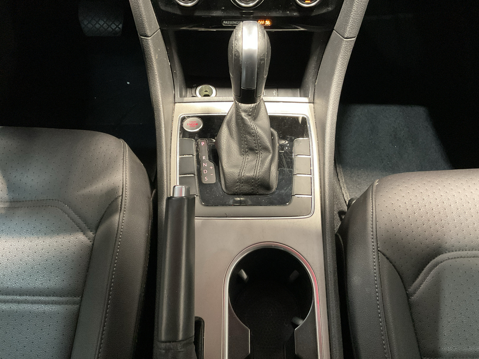 2022 Volkswagen Passat SE