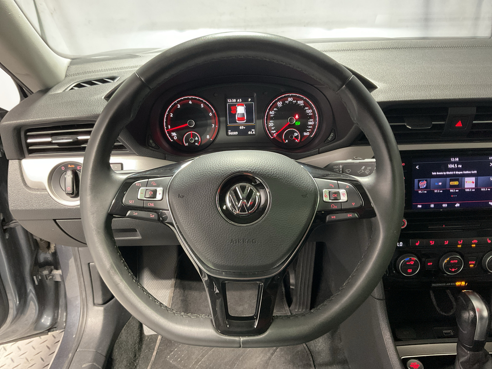 2022 Volkswagen Passat SE