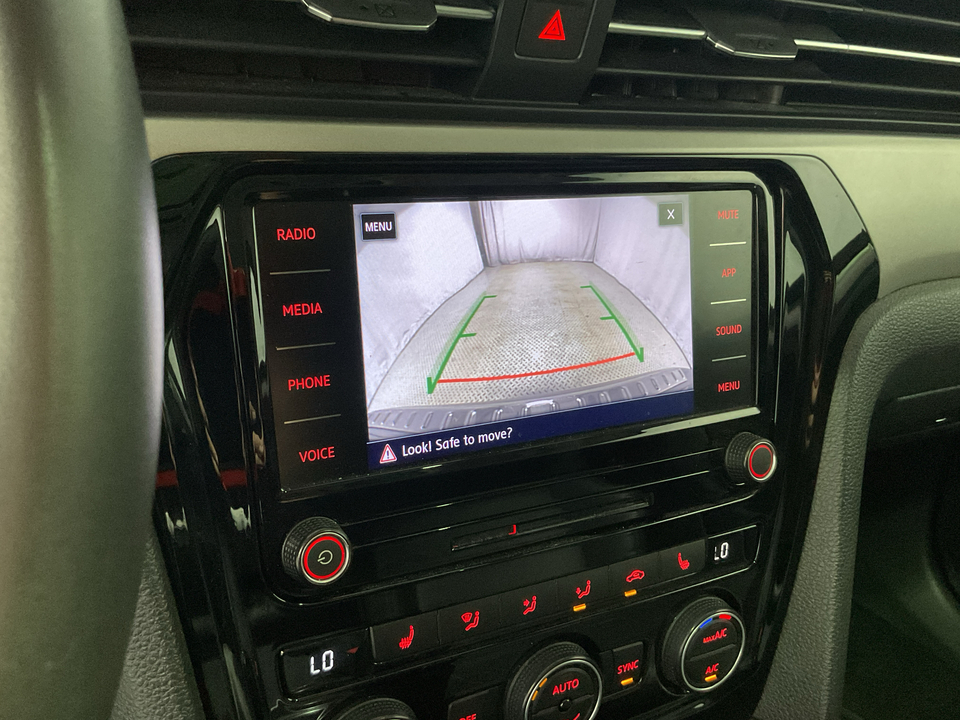 2022 Volkswagen Passat SE