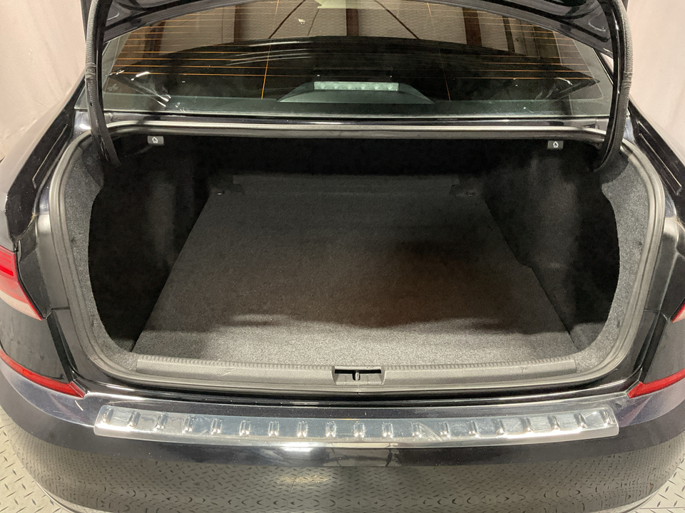 2022 Volkswagen Passat SE