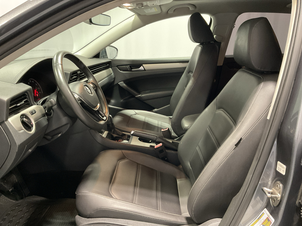 2021 Volkswagen Passat SE