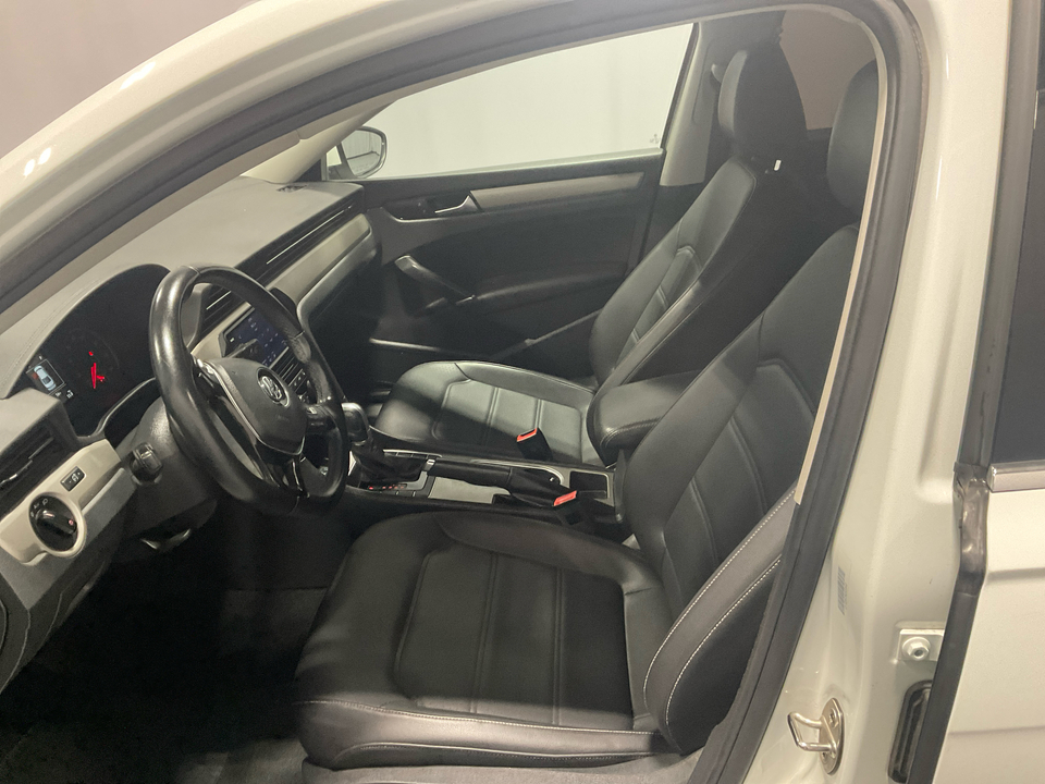 2020 Volkswagen Passat SE
