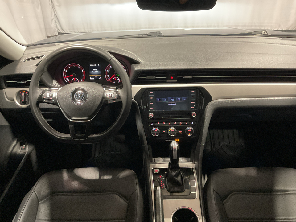 2022 Volkswagen Passat SE