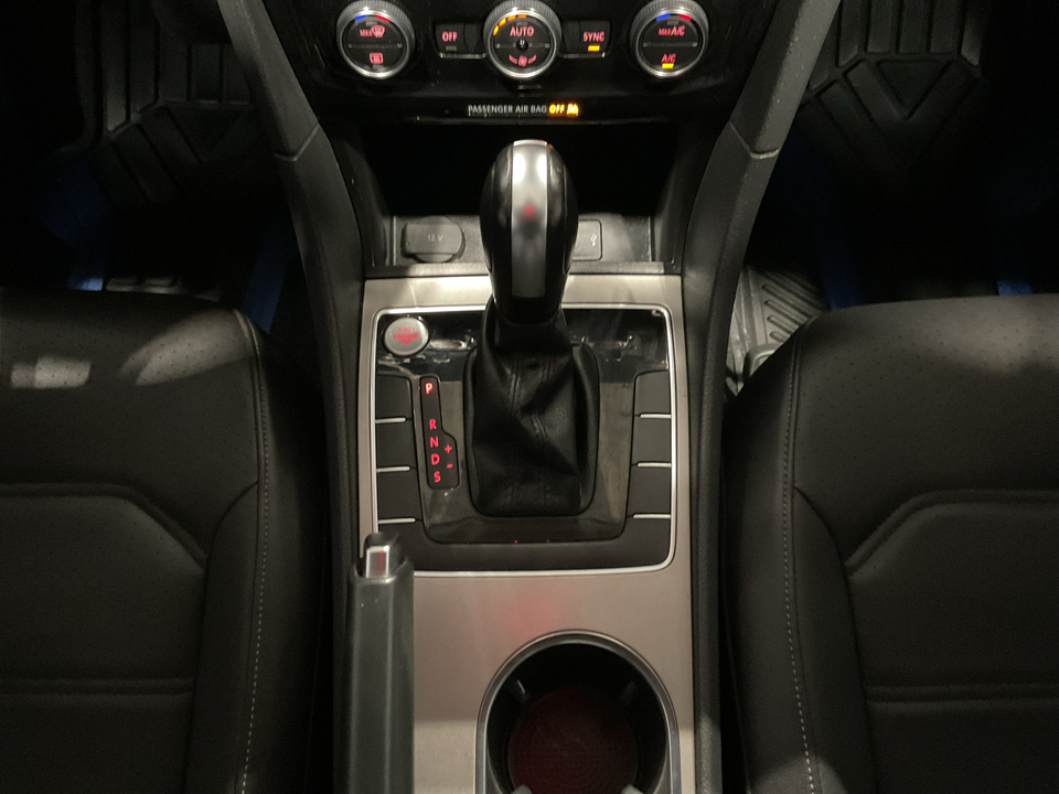 2022 Volkswagen Passat SE