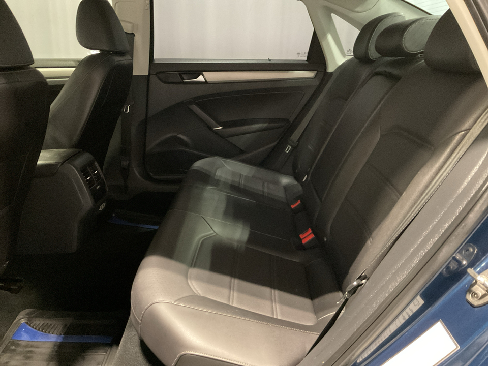 2022 Volkswagen Passat SE