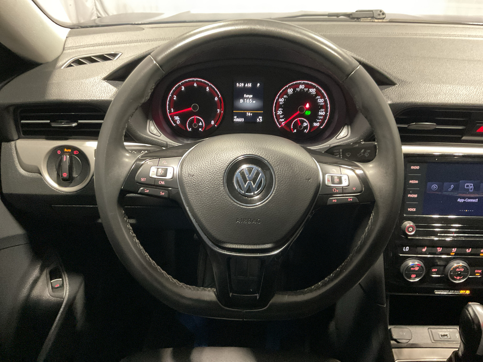 2022 Volkswagen Passat SE